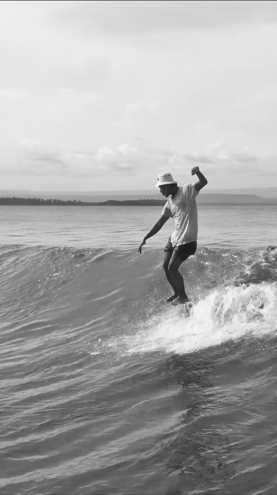 Batu Karas, Bali, switch foot 